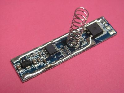 Dotykový stmívač/spínač pro Al profily QTSD11