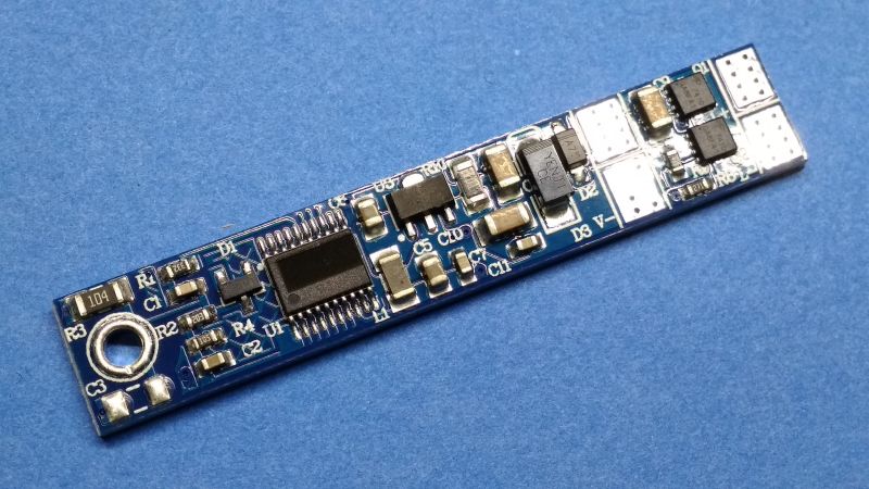 Dotykový spínač/stmívač na profil QTD011