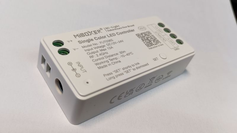 jednokanál RF ovladač FTUxxxA MiBoxer - samostatně