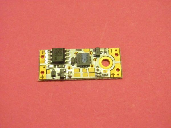 Dotykový spínač/stmívač na vodivý Al profil žlutá