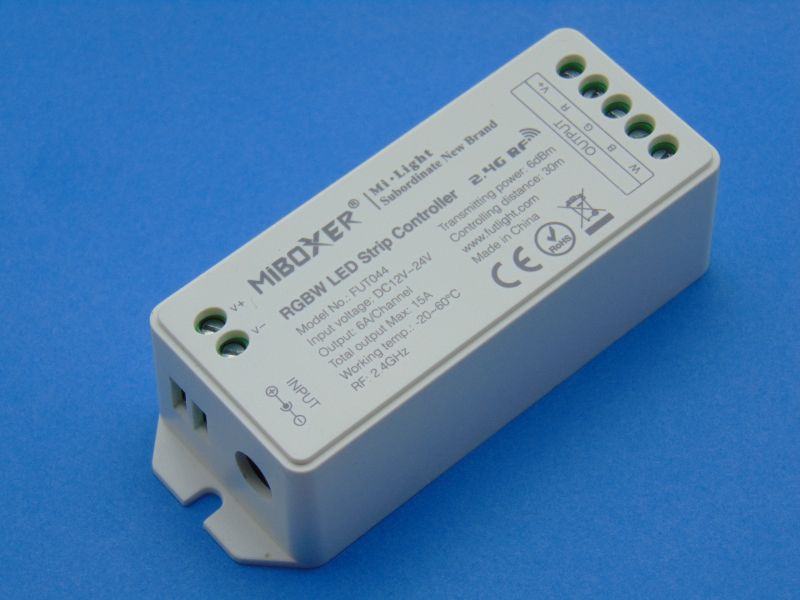 RGBW RF ovladač FTU044A MiBoxer - samostatně