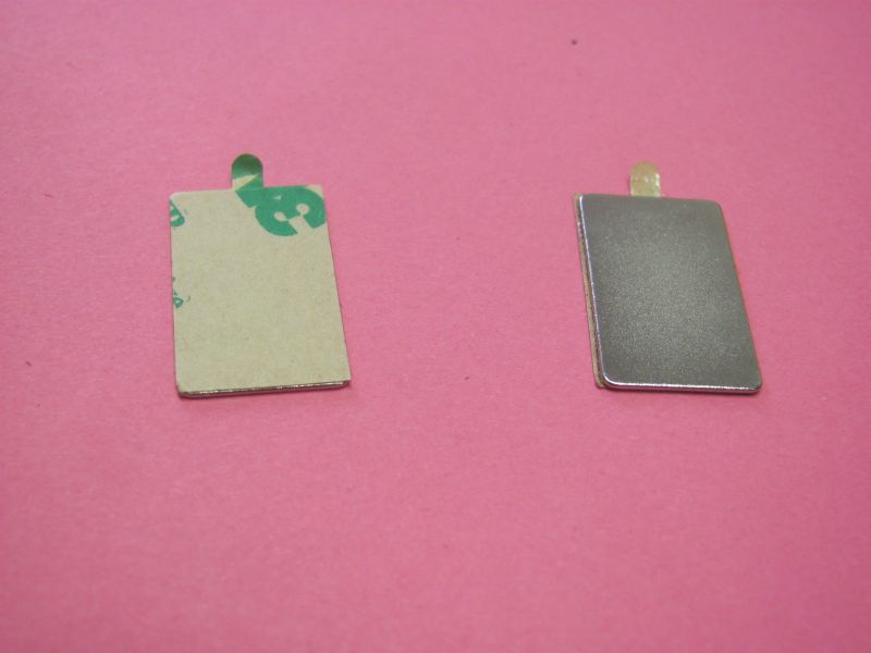 Úchyt magnetický 25x15x0,7 (1 pár)