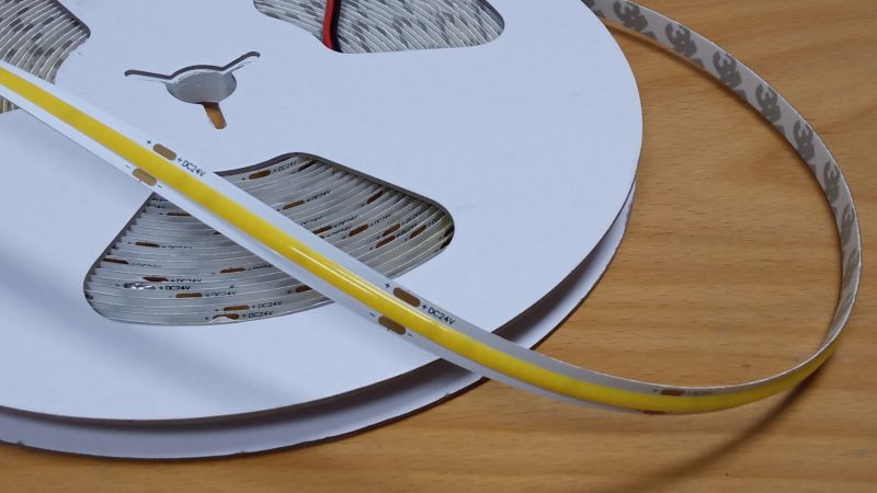 LED pásek COB 24V-9,6W/m 4000-4500K IP20