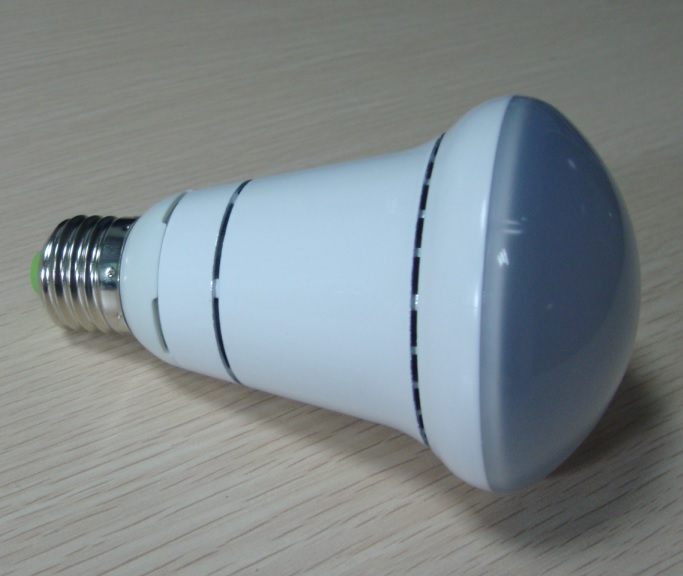 LED žárovka 10W,E27, bílá